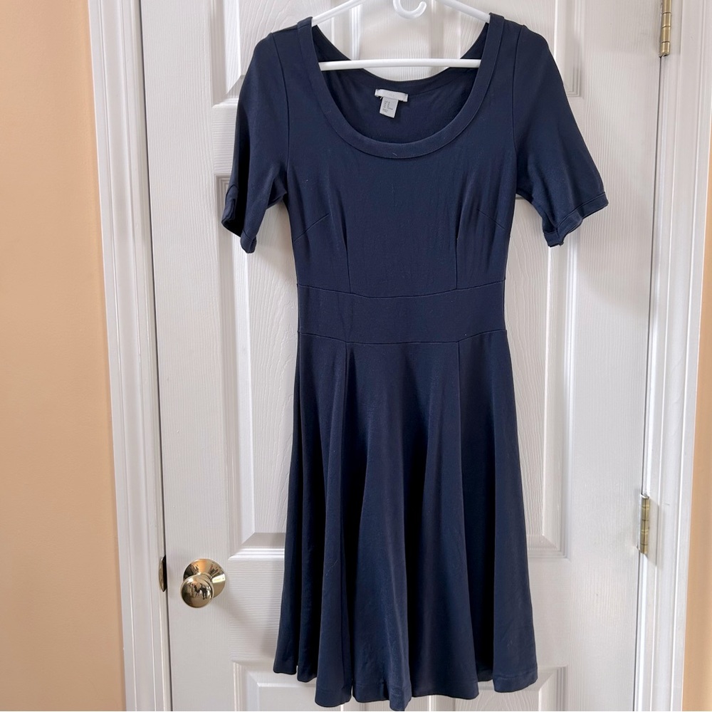 H&M Short Sleeve Navy Blue Fit and Flare Dress Size Medium